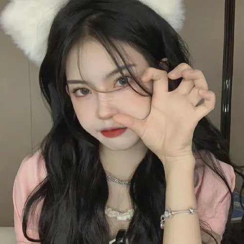 阳光照进小山村